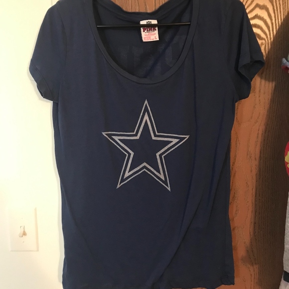 clothes - Picture 6 of 6